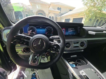 2027 Mercedes-Benz AMG G 63 – miniatura 10