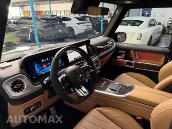 2027 Mercedes-Benz AMG G 63 - miniatura 10