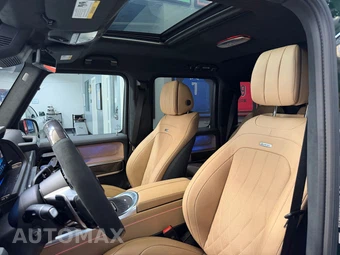 2027 Mercedes-Benz AMG G 63 - miniatura 12