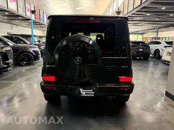 2027 Mercedes-Benz AMG G 63 - miniatura 6