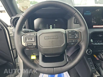 2027 Toyota Land Cruiser - miniatura 10