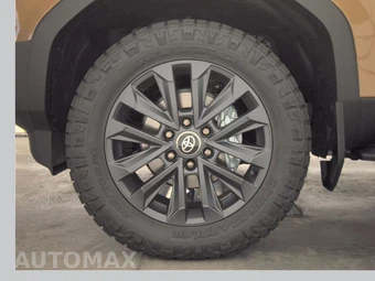 2027 Toyota Land Cruiser - miniatura 9