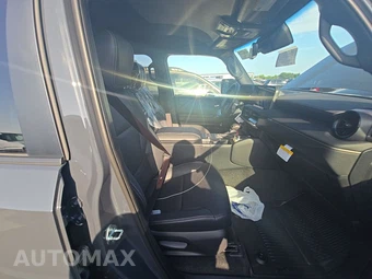 2027 Toyota Land Cruiser - miniatura 14