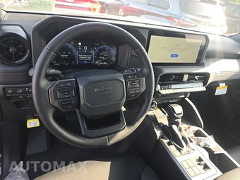 2027 Toyota Land Cruiser - miniatura 11