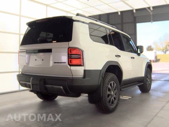 2027 Toyota Land Cruiser - miniatura 5