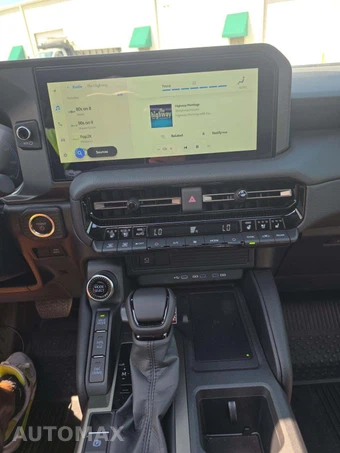 2027 Toyota Land Cruiser - miniatura 7
