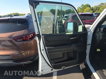 2027 Toyota Land Cruiser - miniatura 15
