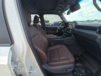 2027 Toyota Land Cruiser - miniatura 14