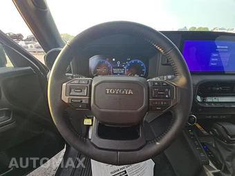 2027 Toyota Land Cruiser - miniatura 10